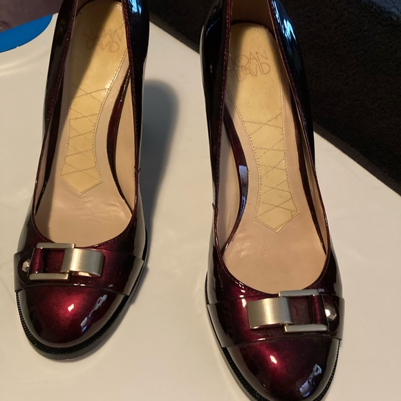 Shoes - Picture 2 of 3